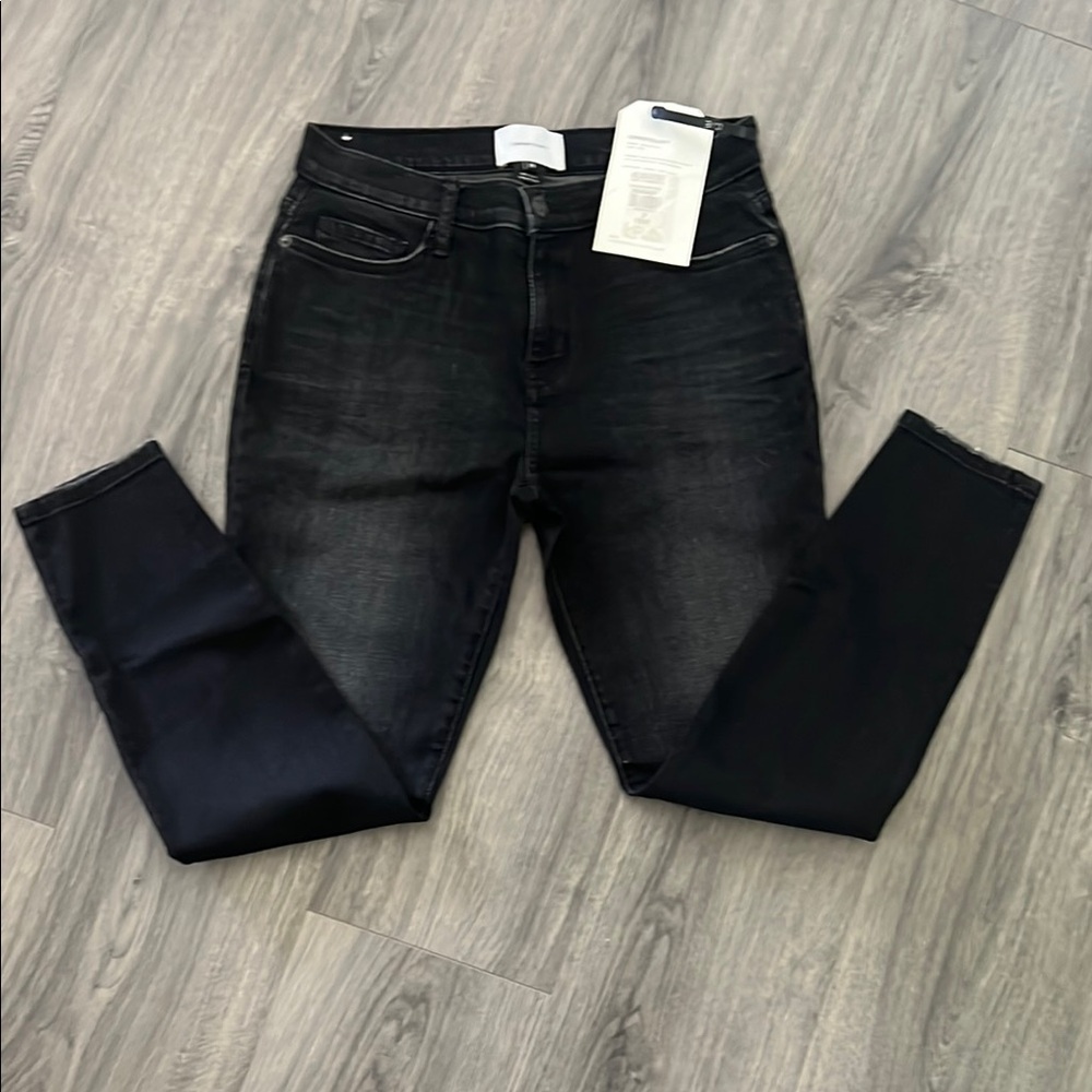 Current/Elliott Black Skinny Jeans with Sleek Fit